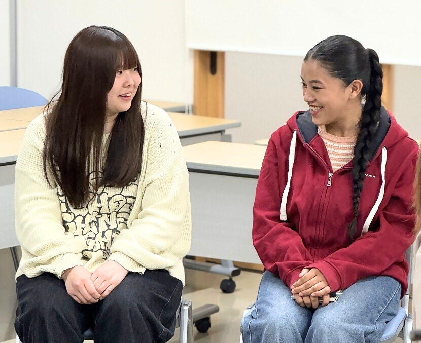 インタビュー中の様子①