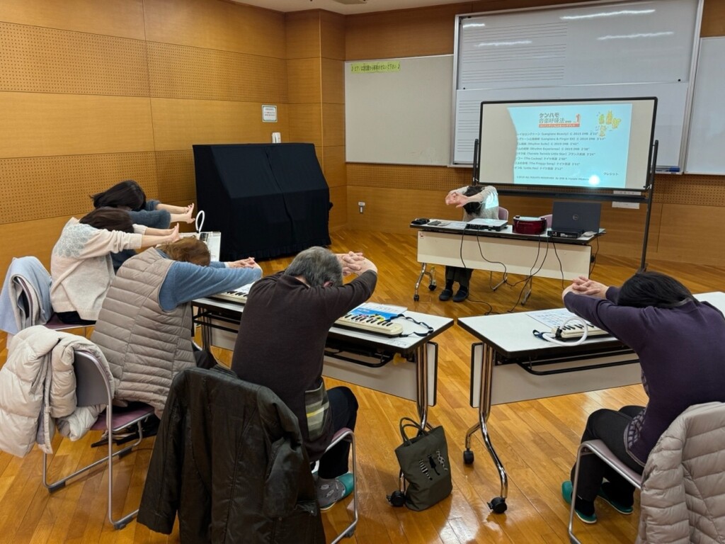 呼吸法のストレッチの様子